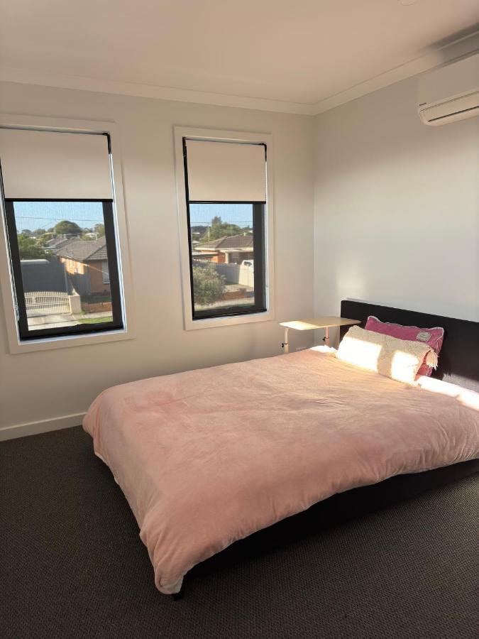 Brand New Comfortable Room In A Beautiful Suburb St Albans Esterno foto